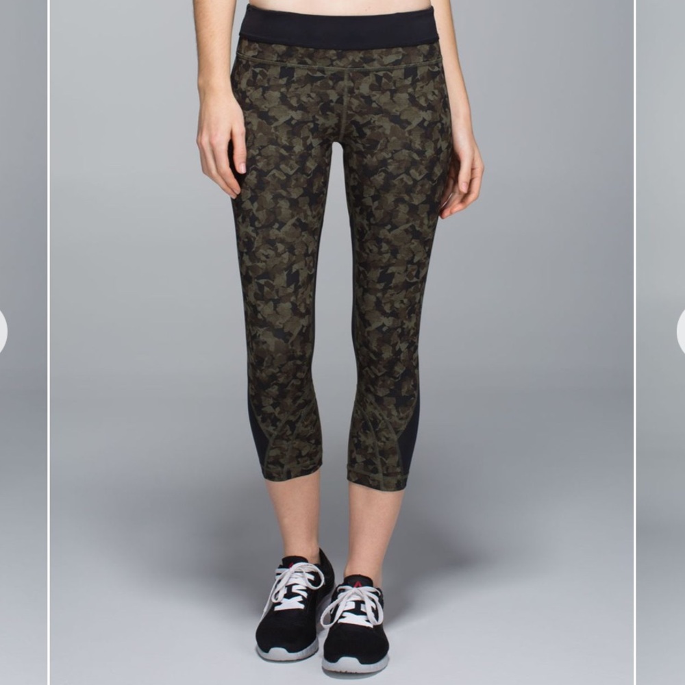 Lululemon Run Inspire II Crop Camo Leggings, Size 4